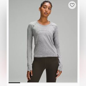 Lululemon Women’s Swiftly Tech Long-Sleeve, slate- white, sz 6